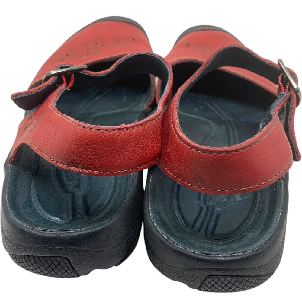 KEEN Women's Red Leather Mary Jane Buckle Comfort Shoes Floral Size 8.5